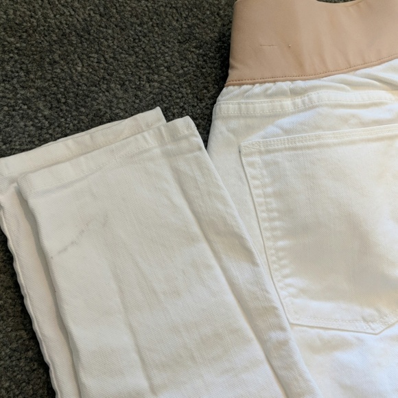 GAP MATERNITY JEANS - Picture 3 of 4